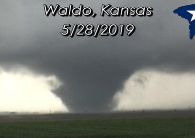 Waldo, Kansas Tornadoes, Dramatic Rope-Outs [5/28/2019]